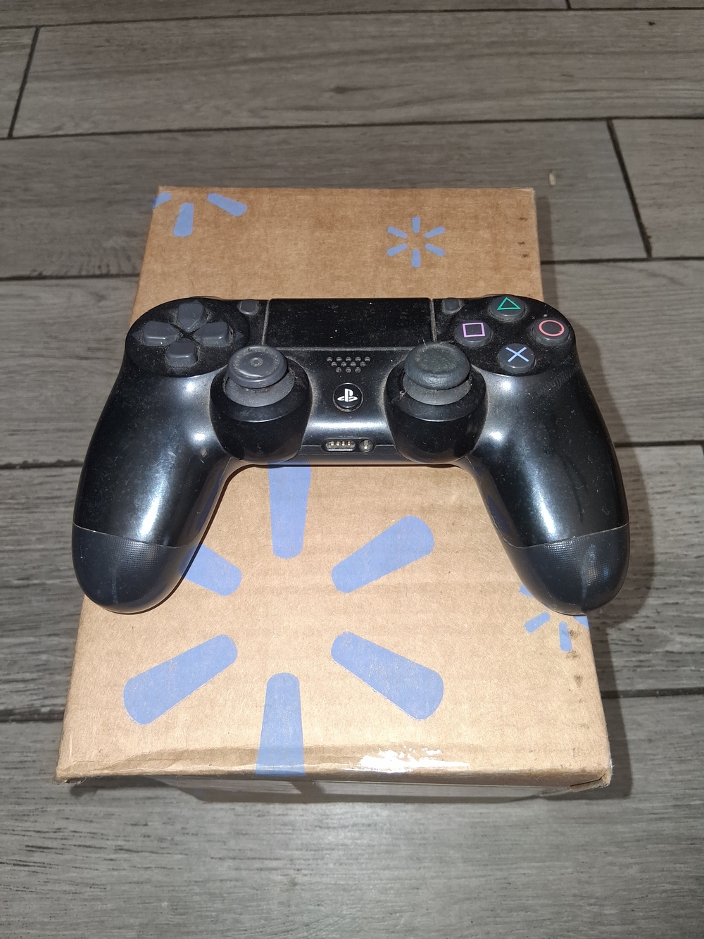 Sony DualShock 4 Wireless Controller - Black